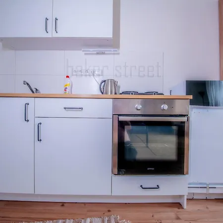 Apartmán Cozy Close To Palmovka Praha
