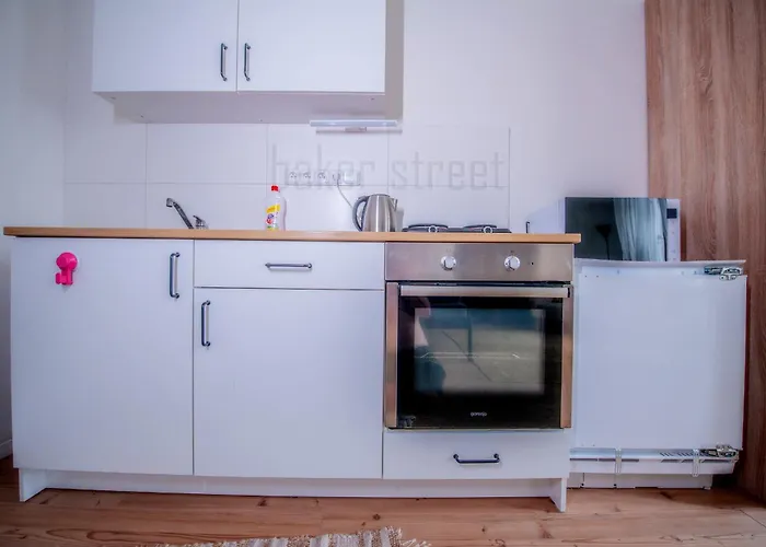 Appartement Cozy Close To Palmovka Praag