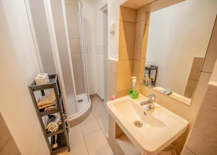 Cozy Close To Palmovka Praag